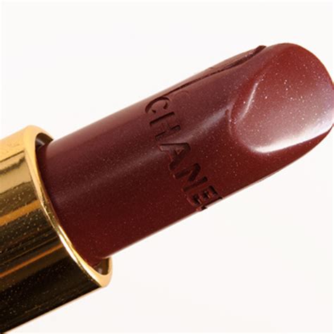 chanel rouge allure n 122 farouche|Chanel Farouche (122) Rouge Allure Lipstick Review & Swatches.